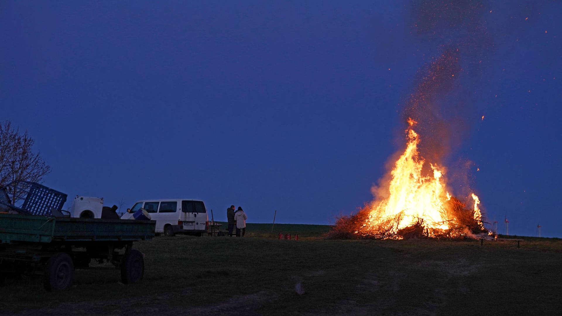 Feuer: Osterfeuer dürfen nur mit einer entsprechenden Genehmigung entfacht werden.