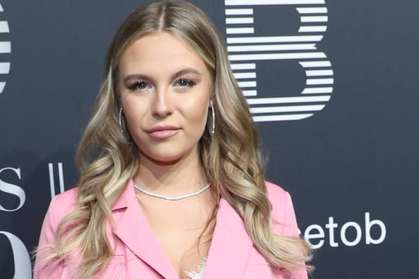 Dagi Bee: Mit 6,5 Millionen Followern gehört sie zu Deutschlands erfolgreichsten Internetstars.