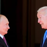 Wladimir Putin und Joe Biden bei ihrem Gipfeltreffen im Juni 2021: Plötzlich wird Russland für die USA wieder wichtig.