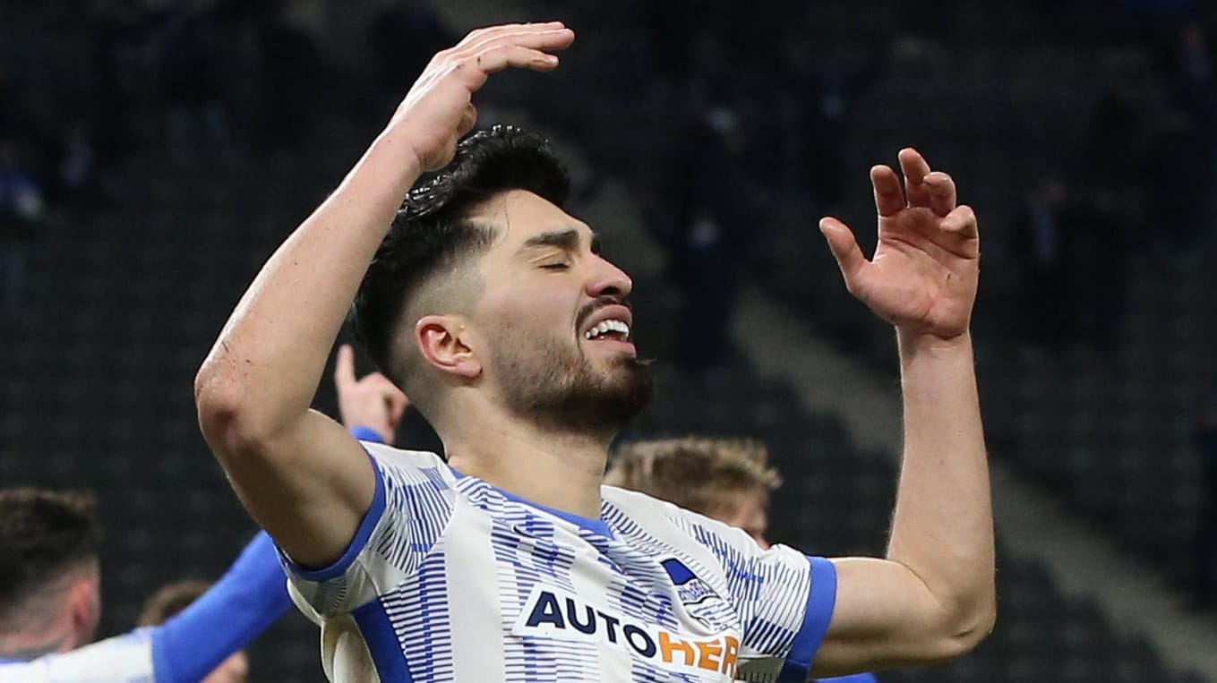 Die Verzweiflung ist ihm ins Gesicht geschrieben: Hertha-Torschütze Suat Serdar.