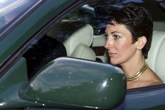 Ghislaine Maxwell (2000).