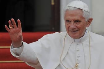 Papst Benedikt XVI. (Archivbild): Im Gutachten werden schwere Vorwürfe gegen den ehemaligen Papst erhoben.