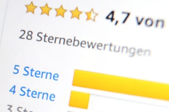 Positive Kunden-Bewertungen lassen viele Produkte im Internet in bestem Licht erstrahlen. Positive Kunden-Bewertungen lassen viele Produkte im Internet in bestem Licht erstrahlen.
