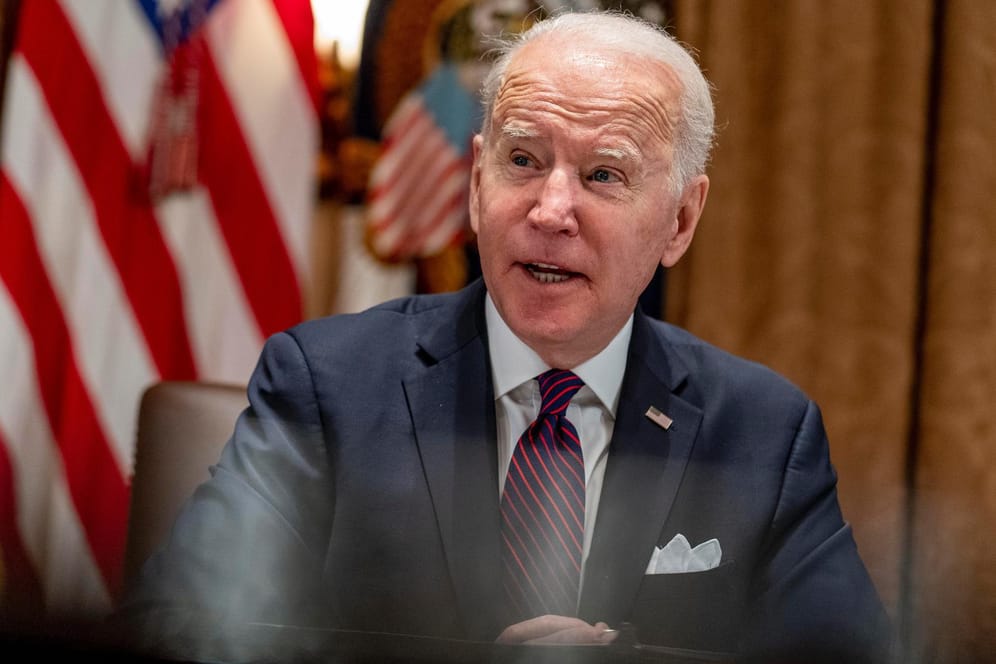 Joe Biden: Der US-Präsident ist nach einer irritierenden Aussage im Ukraine-Konflikt um Richtigstellung bemüht.