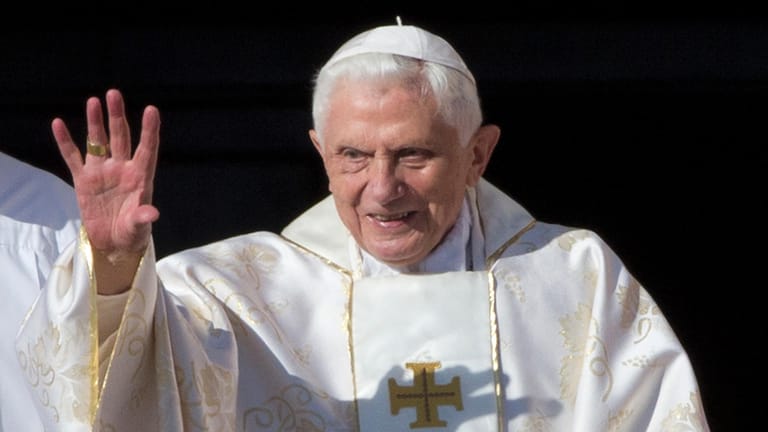 Papst Benedikt XVI.: Noch als Joseph Ratzinger war er Erzbischof von München und Freising.