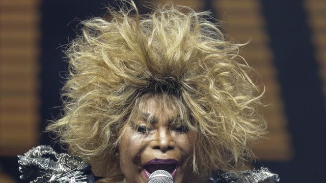 Elza Soares 2019 beim Musikfestival Rock in Rio.