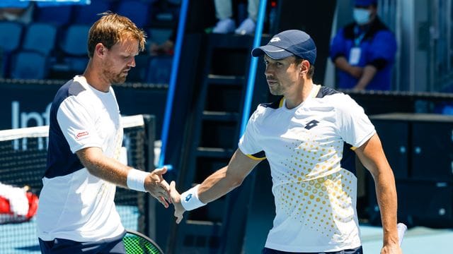 Kevin Krawietz (l) und Andreas Mies haben bei den Australian Open das Achtelfinale erreicht. Kevin Krawietz (l) und Andreas Mies haben bei den Australian Open das Achtelfinale erreicht.