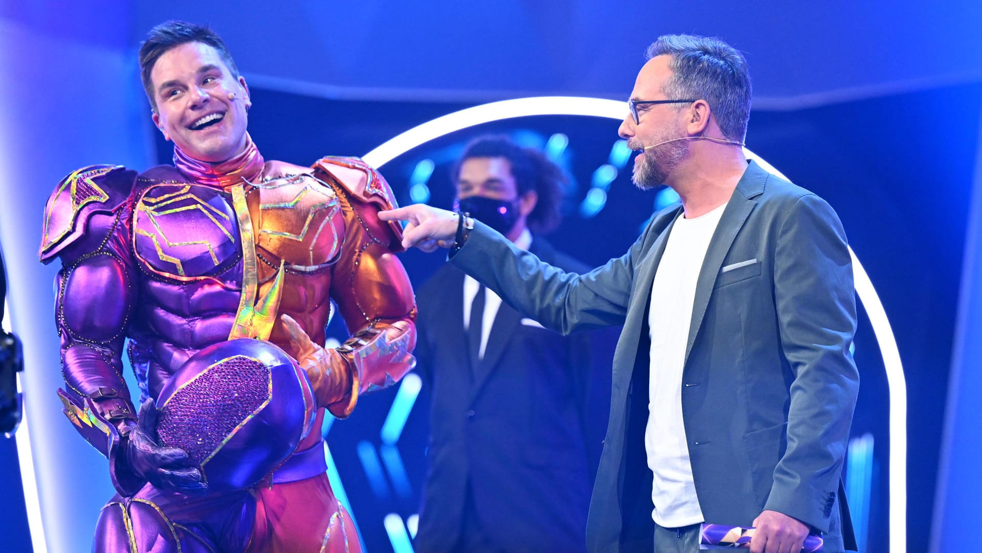 "The Masked Dancer": Eloy de Jong und Matthias Opdenhövel in der ProSieben-Show.