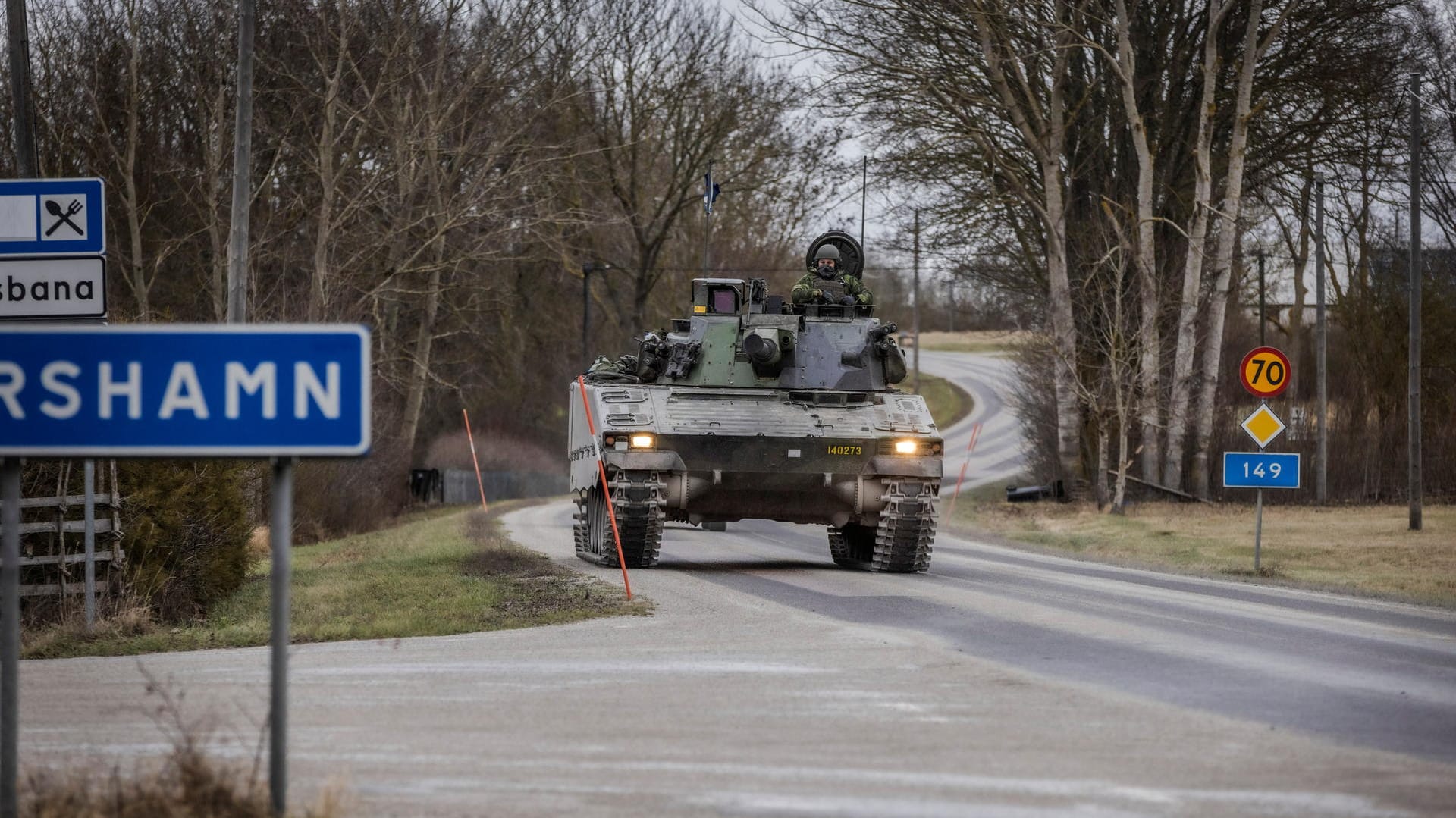 Schwedische Panzer auf Gotland: Aufgrund von russischer Truppenbewegungen in der Ostsee hat das Land seine Militärpräsenz verstärkt.