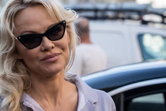 Pamela Anderson: Hat sie sich etwa schon wieder von ihrem Partner getrennt?