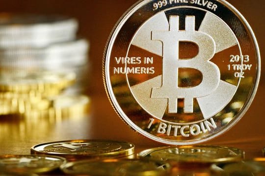 Nach einer zwischenzeitlichen Stabilisierung geht die Talfahrt des Bitcoin weiter. Nach einer zwischenzeitlichen Stabilisierung geht die Talfahrt des Bitcoin weiter.