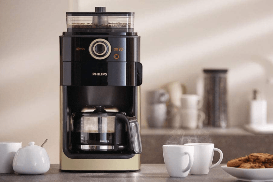 Bei Lidl und Amazon erhalten Sie die Kaffeemaschine mit Mahlwerk zum historischen Tiefpreis.