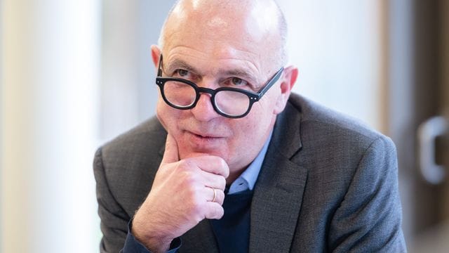 Bernd Neuendorf ist ein Kandidat für den Posten des DFB-Präsidenten. Bernd Neuendorf ist ein Kandidat für den Posten des DFB-Präsidenten.