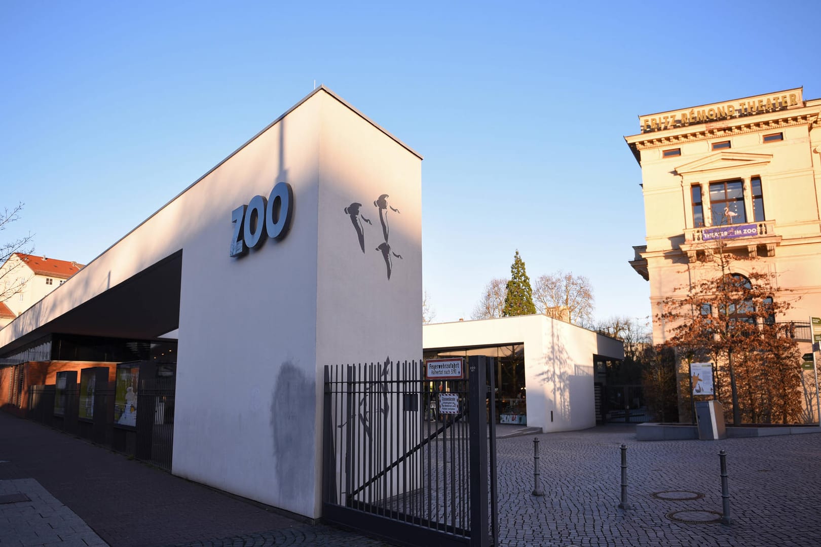 Eingang zum Frankfurter Zoo (Archivbild): Der Zoo Frankfurt bekommt eine neue Direktorin.