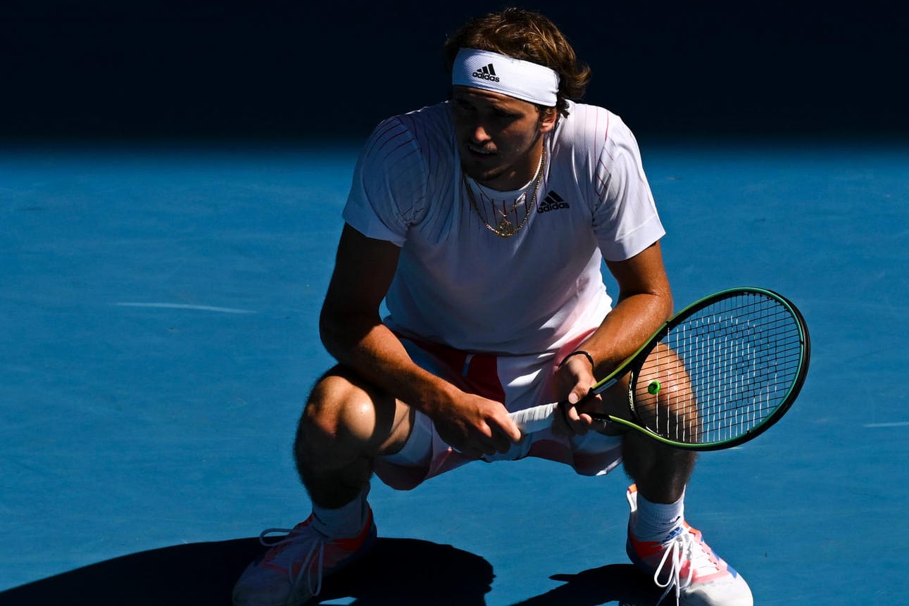 Alexander Zverev am Boden: Der deutsche Tennisspieler erlebte ein enttäuschendes Achtelfinale.