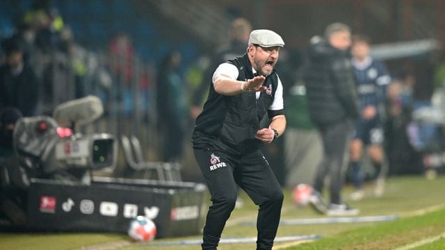 Kölns Trainer Steffen Baumgart wirbelte wieder an der Seitenlinie.