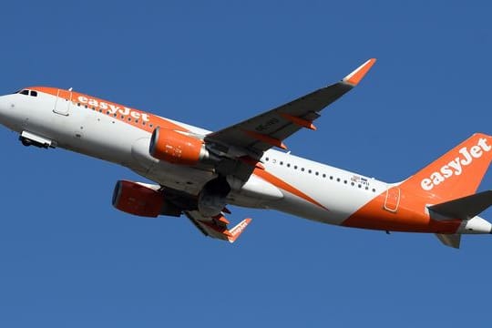 Ein Easyjet-Flugzeug musste in Friedrichshafen notlanden.