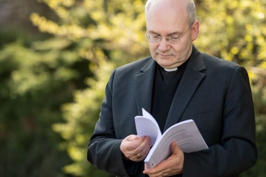"Es kann nicht dabei bleiben, dass Verantwortliche sich flüchten in Hinweise auf ihr Nichtwissen": Helmut Dieser.