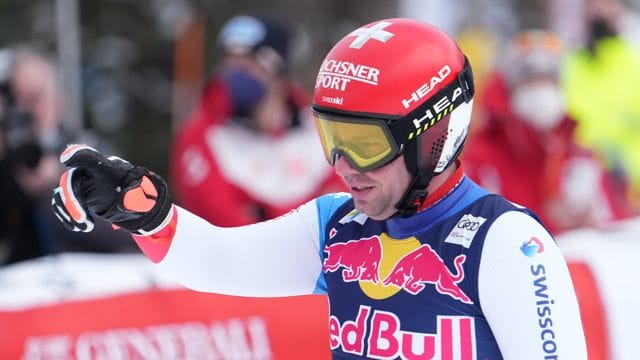 Der Schweizer Beat Feuz legte auf der Streif eine starke Abfahrt hin.