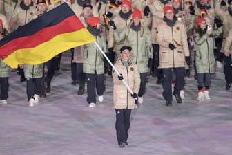 Eric Frenzel: Bei der Eröffnung der Olympischen Winterspeilen 2018 in Pyeongchang war er Fahnenträger der deutschen Mannschaft. Wer wird ihm am 4. Februar in Peking nachfolgen?
