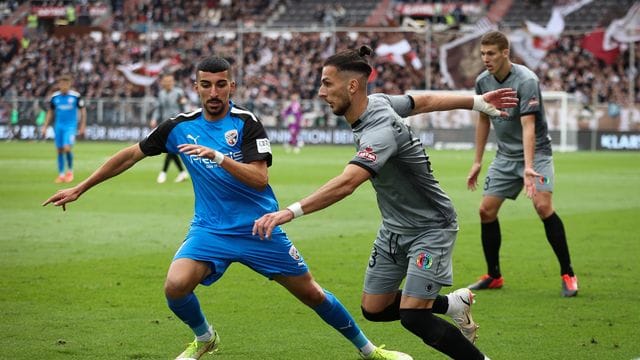 Der FC Ingolstadt trennte sich von Nassim Boujellab (l).