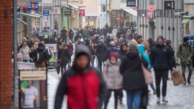Viele halten die bestehenden Einschränkungen für richtig und ausreichend.