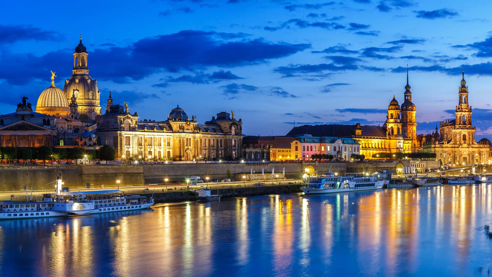 Die Skyline von Dresden (Symbolbild): In den ostdeutschen Bundesländern ist das Lohnniveau weiter niedriger als im Westen.