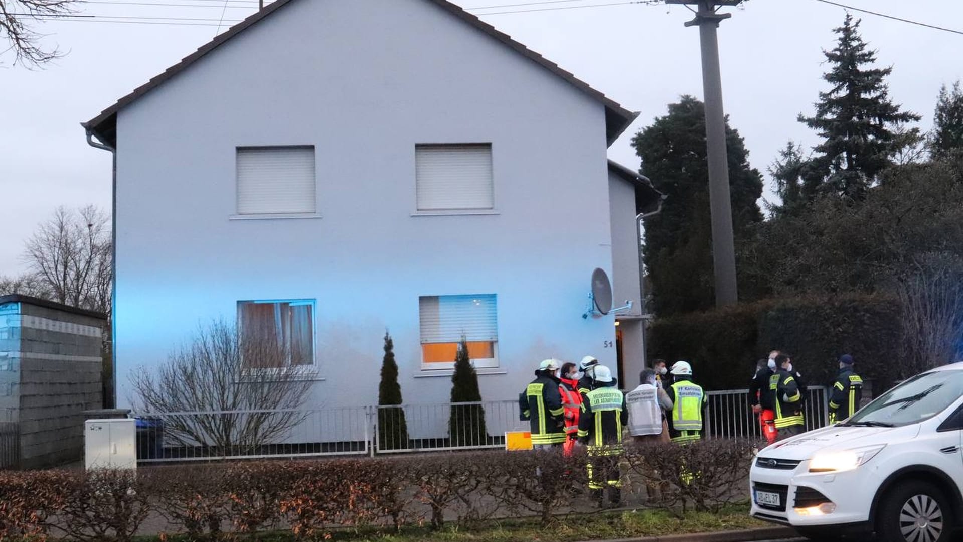 Retter in Karlstein am Main: In diesem Haus wurden die zwei toten Kinder entdeckt.