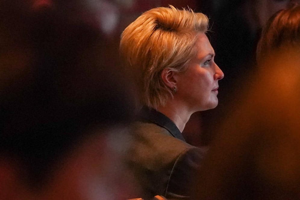 Mecklenburg-Vorpommerns Ministerpräsidentin Manuela Schwesig: Sie gilt als Hoffnungsträgerin der SPD. Was besprach sie mit den russischen Staatskonzernen?
