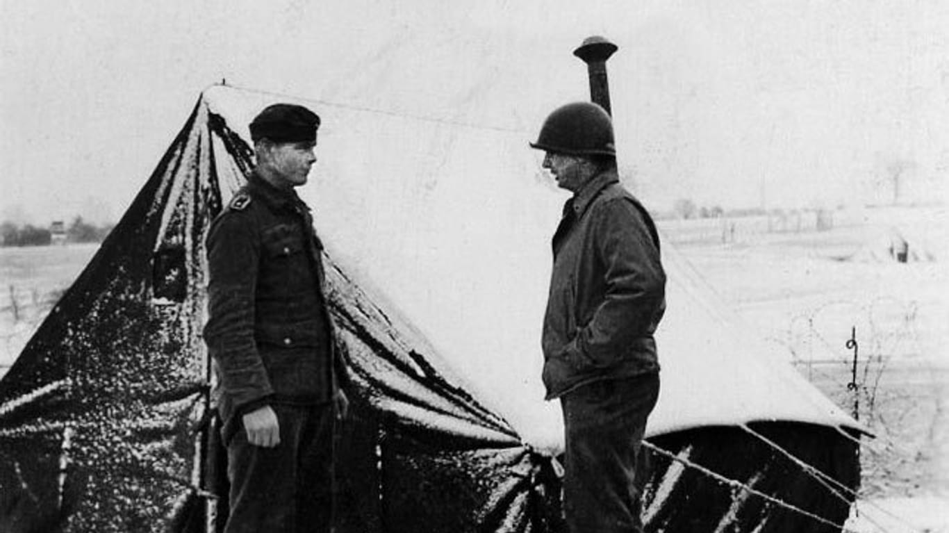 Verhörsituation 1944 in Belgien: Die Arbeit der Ritchie Boys war für die US-Armee sehr wichtig.