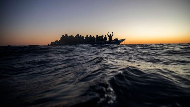 Immer wieder versuchen Menschen, Europa über das Mittelmeer zu erreichen.