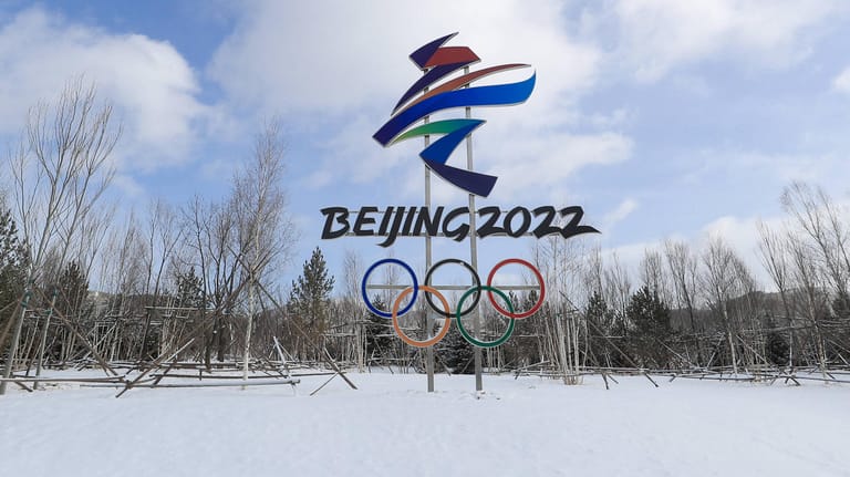 Das Logo der Olympischen in Zhangjiakou: Dort, wo die Ski-Wettbewerbe bei Olympia 2022 ausgetragen werden, kam es nun zu einem ersten Coronafall im DOSB-Team.