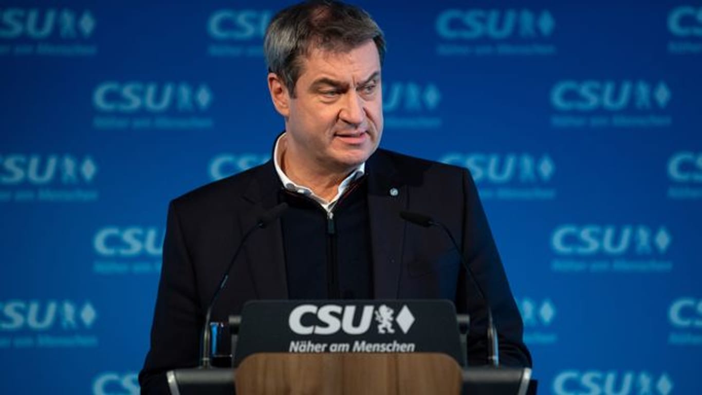 Der CSU-Vorsitzende Markus Söder gibt in der Parteizentrale nach einer Sitzung des CSU-Vorstands eine Pressekonferenz.