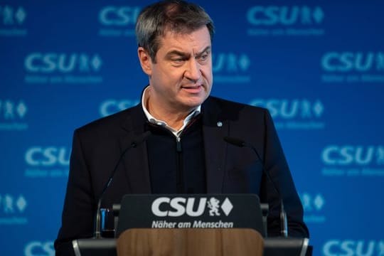 Der CSU-Vorsitzende Markus Söder gibt in der Parteizentrale nach einer Sitzung des CSU-Vorstands eine Pressekonferenz.