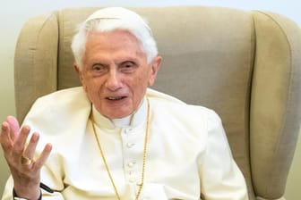 Männer wie der emeritierte Papst Benedikt haben die katholische Kirche in eine existenzielle Krise gestürzt.