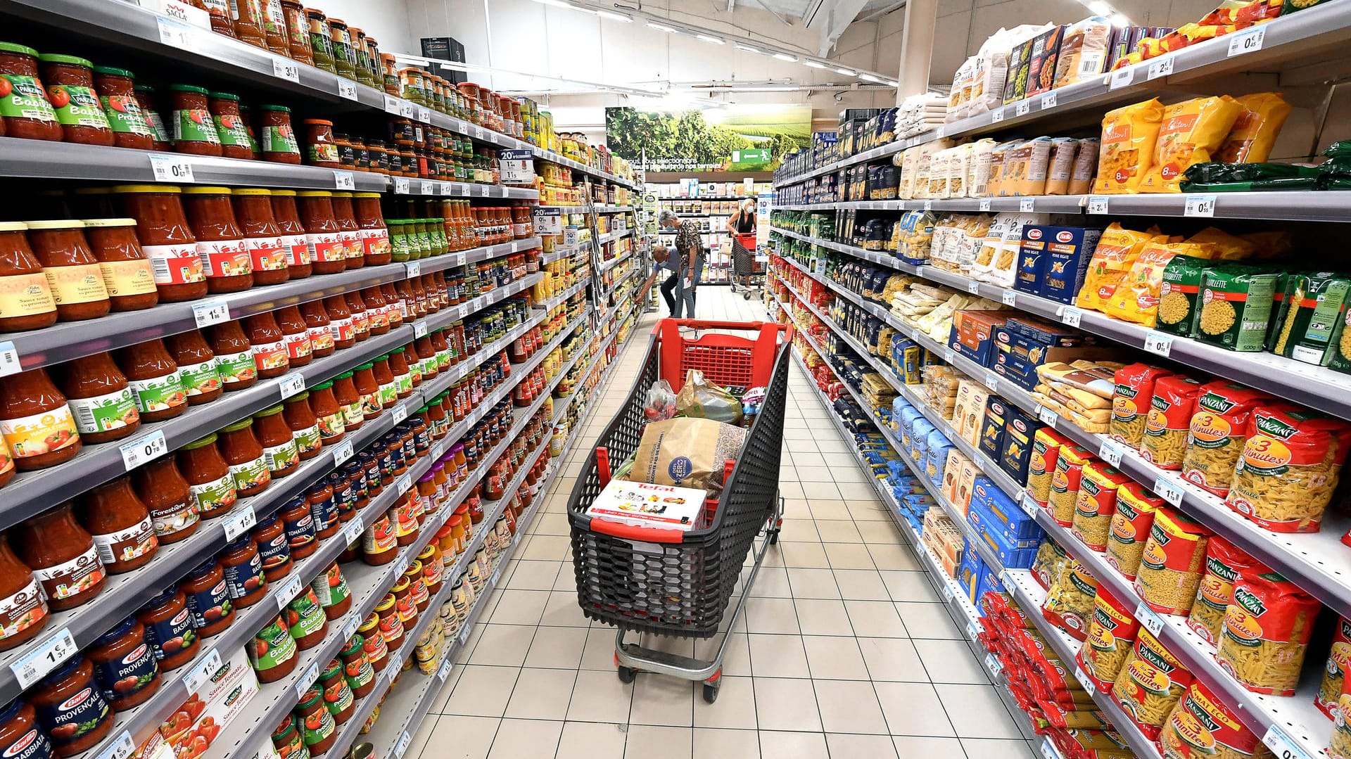 Lebensmittel: Die Verbraucherzentrale Hamburg vergibt jedes Jahr einen Negativpreis mit dem Namen "Mogelpackung des Jahres". (Symbolbild)