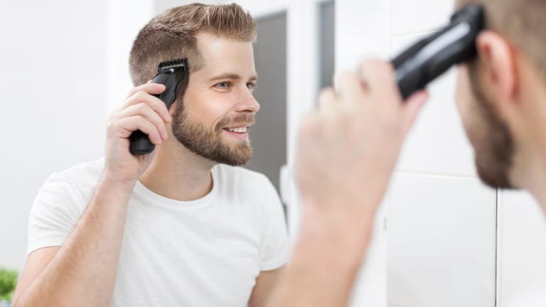 Die besten Haarschneidemaschinen: Mit einem guten Gerät können Sie Ihre Haare selbst kürzen und in Form bringen.