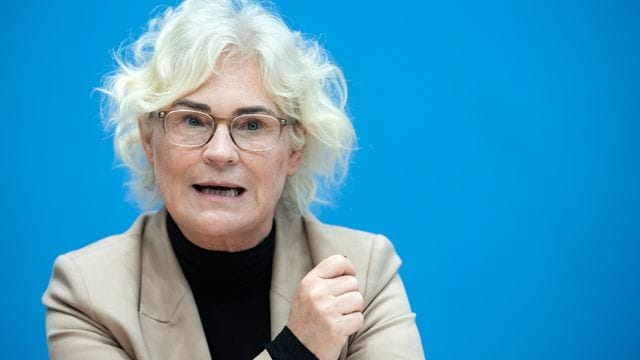 "Wir stehen an Eurer Seite": Christine Lambrecht.