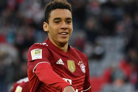Stellt sich beim Zocken gerne selbst auf: Bayern-Profi Jamal Musiala.