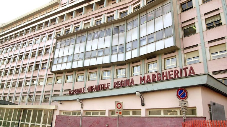 Kinderkrankenhaus Regina Margherita in Turin: Am Dienstag starb dort ein zehn Jahre alter Junge infolge einer Corona-Erkrankung. (Archivfoto)