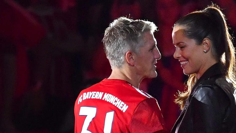Bastian Schweinsteiger: Seine Frau Ana Ivanovic heiratete der Ex-Nationalspieler im Jahr 2016.