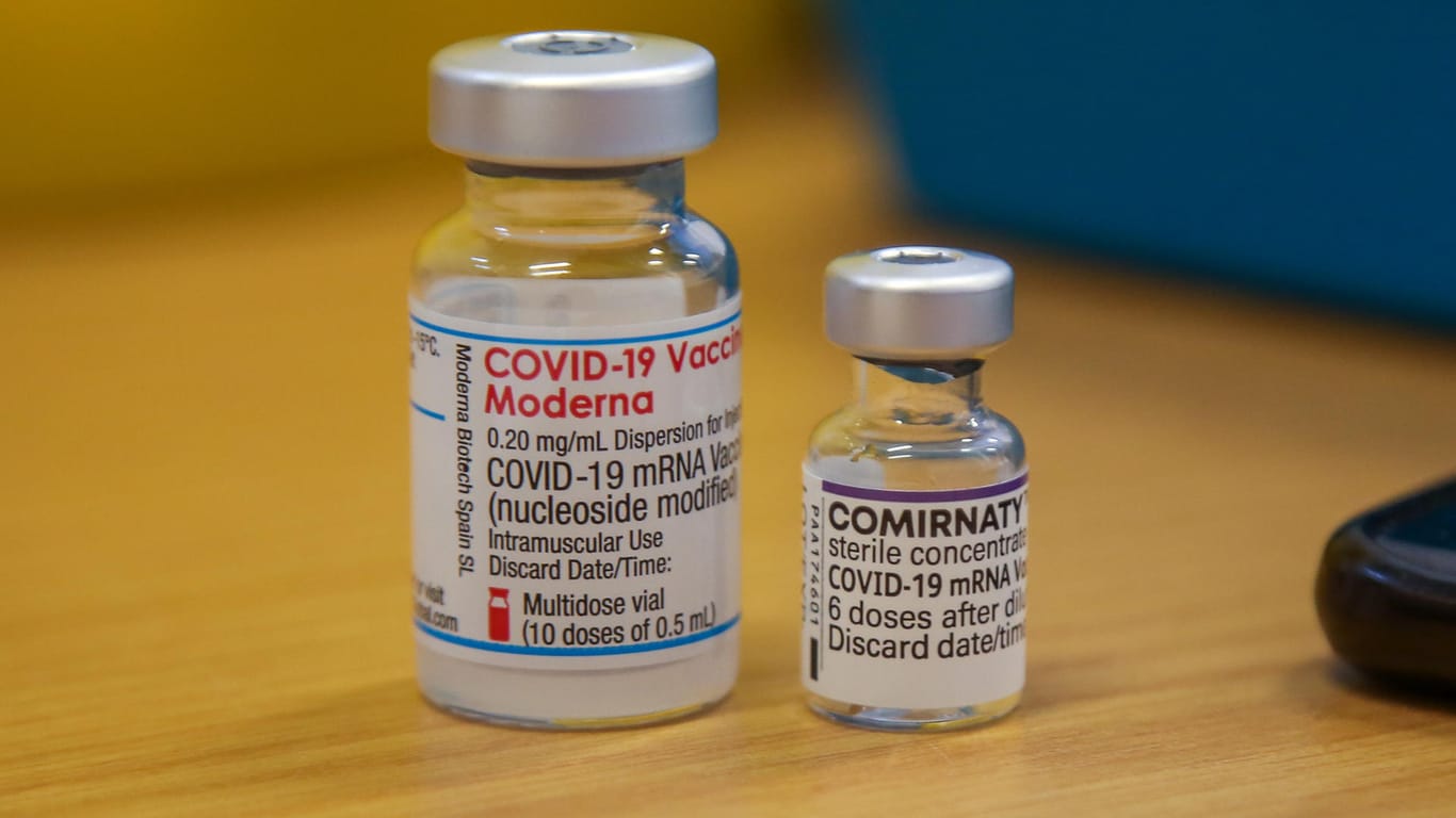 mRNA-Impfstoffe: Sie schützen weiter zuverlässig vor schweren Krankheitsverläufen.