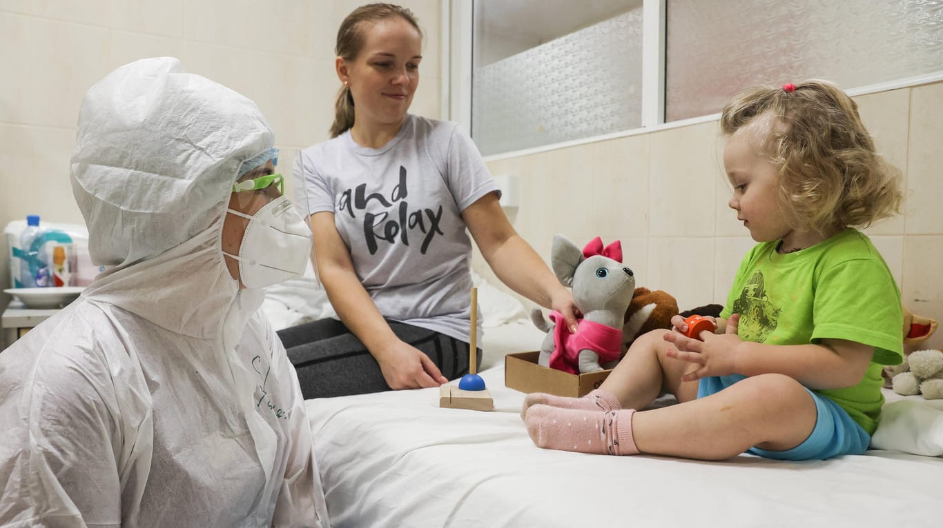 Eine Kinderklinik in Moskau: Derzeit sprechen die Gesundheitsbehörden von einem beispiellosen Anstieg der Fälle in jüngeren Altersgruppen.