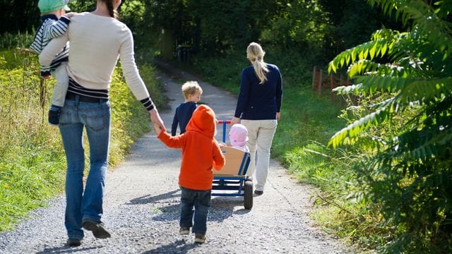 Verletzt eine Tagesmutter ihre Aufsichtspflicht, und sei es auch nur für einen kurzen Zeitraum, kann die Erlaubnis entzogen werden.