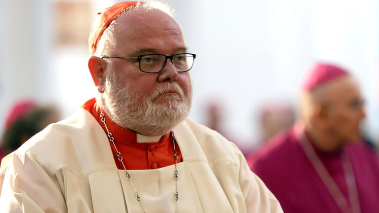 Reinhard Kardinal Marx, Erzbischof von München und Freising (Archivbild): Nachdem er bei der Vorstellung des Gutachtens fehlte, wird am Donnerstag seine Stellungnahme erwartet.