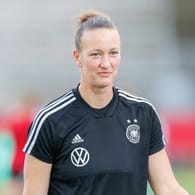 Die deutsche Nationaltorhüterin Almuth Schult ist mit der Arbeit beim DFB nicht zufrieden.