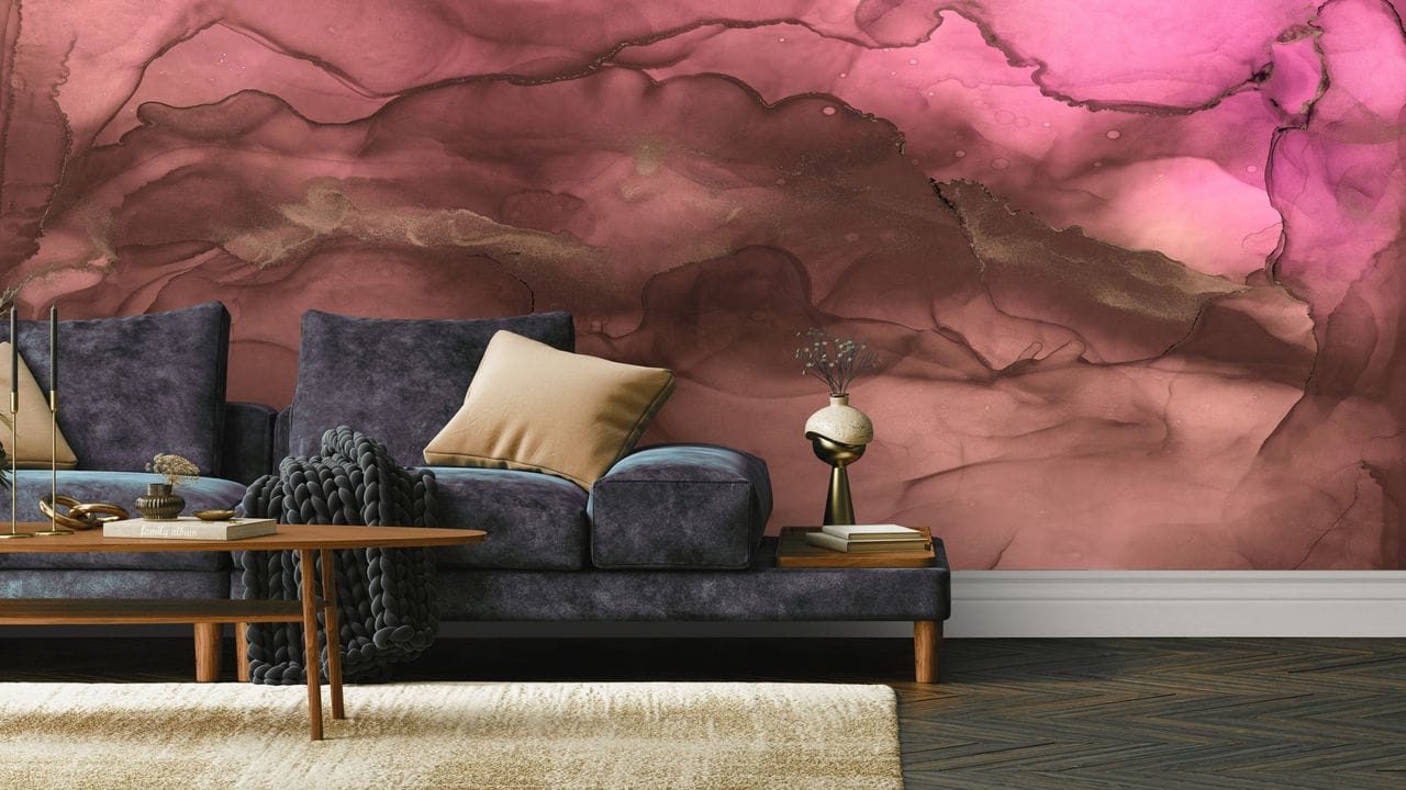 Farbstarke Aquarelle im Wohnzimmer: Ein solches Motiv ist ein Hingucker und muss entsprechend positioniert werden. Farbstarke Aquarelle im Wohnzimmer: Ein solches Motiv ist ein Hingucker und muss entsprechend positioniert werden.