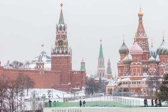 Eiszeit zwischen Russland und der Nato: Der schneebedeckte Kreml in Moskau.