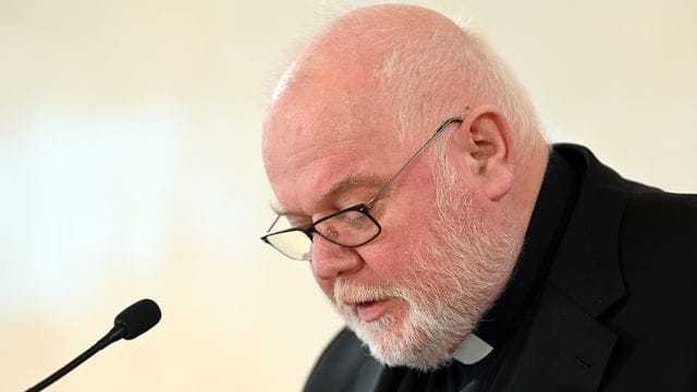 Kardinal Reinhard Marx äußert sich zum Gutachten über sexuellen Missbrauch im katholischen Erzbistum München und Freising. Kardinal Reinhard Marx äußert sich zum Gutachten über sexuellen Missbrauch im katholischen Erzbistum München und Freising.