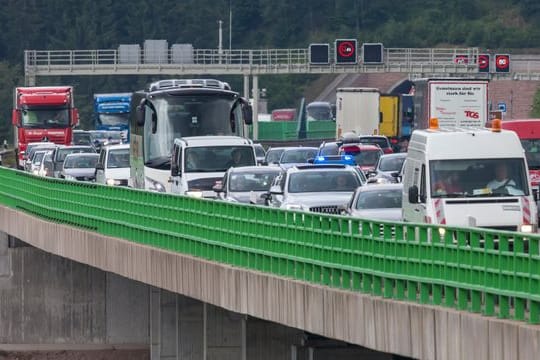 Autobahnbrücke